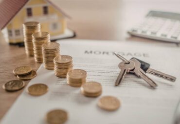 Mortgage broker Perth — Strawberry Finance hero