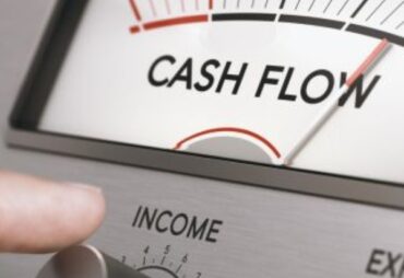 Cash flow management services by Finkeepers - 13-week rolling forecast, cash burn analysis, working capital management for US startups